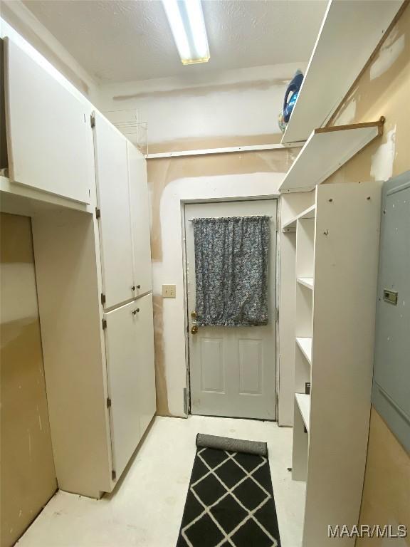 4564 Hickory Grove Rd W, Letohatchee, AL 36047 - view of laundry area