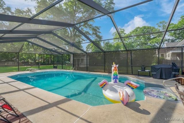 258 S Conecuh St, Greenville, AL 36037 - swimming pool with a patio, a fenced backyard, and glass enclosure