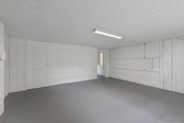 1582 W Old Hayneville Rd, Le Grand, AL 36105 - view of garage