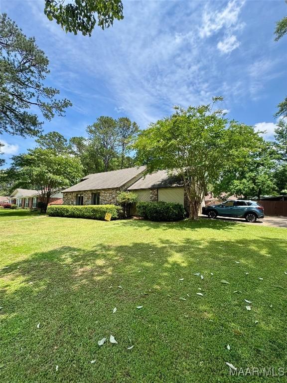 215 W Castlewood Dr, Selma, AL 36701