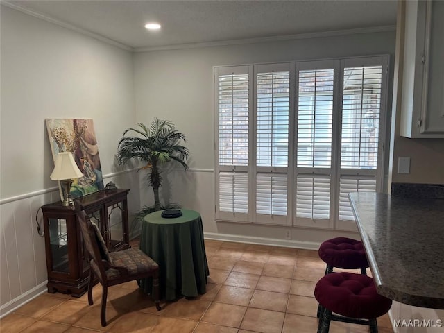 11 Wilkins Rd, Selma, AL 36701 - living area with light tile patterned floors, crown molding, baseboards, and recessed lighting