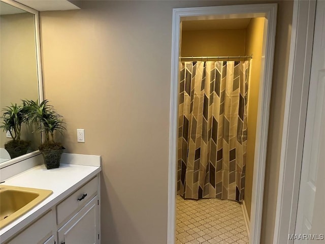 11 Wilkins Rd, Selma, AL 36701 - bathroom featuring vanity and a shower with curtain