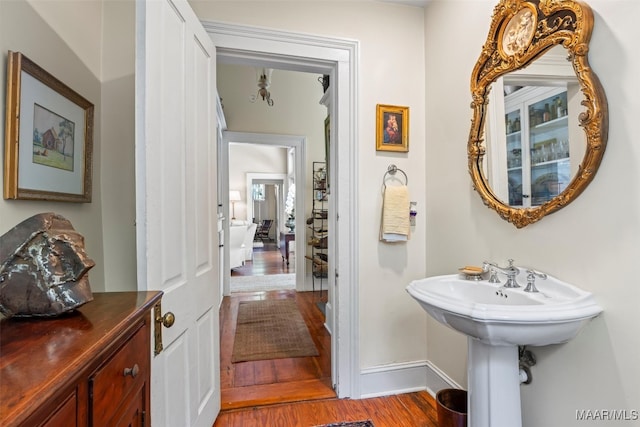 1533 Gilmer Ave, Montgomery, AL 36104 - bathroom featuring wood finished floors and baseboards