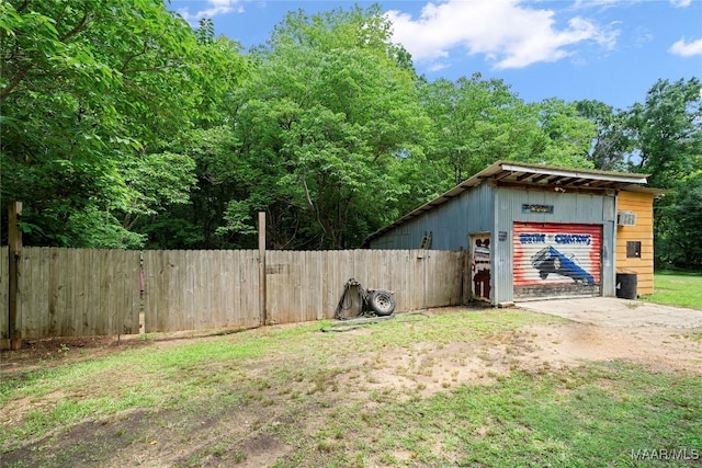 6390 County Road 37, Valley Grande, AL 36701 - view of yard with a detached garage