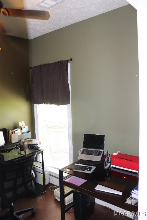 663 Hobbie Rd, Montgomery, AL 36105 - office space with a textured ceiling