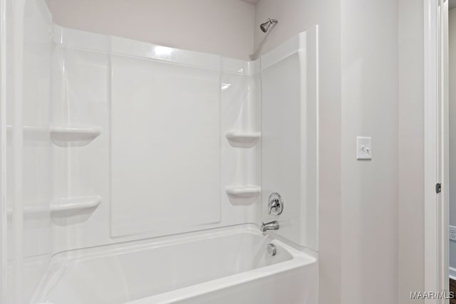 177 Canal Xing, Wetumpka, AL 36092 - bathroom featuring bathing tub / shower combination