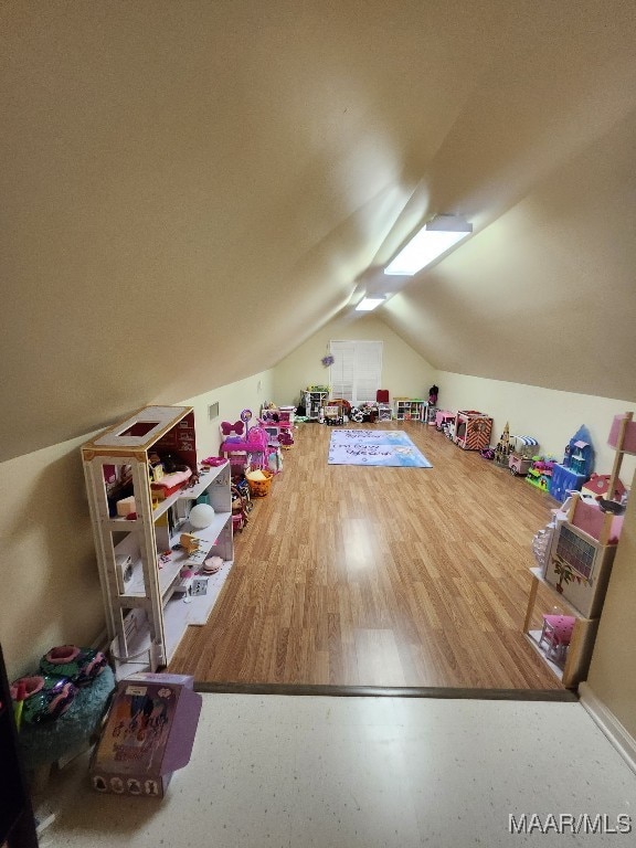 103 River Chase Ct, Wetumpka, AL 36092 - bonus room with lofted ceiling and wood finished floors