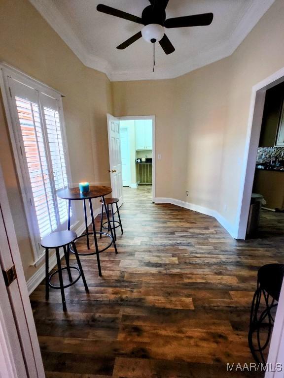 103 River Chase Ct, Wetumpka, AL 36092 - dining space featuring ornamental molding, ceiling fan, dark wood finished floors, and baseboards