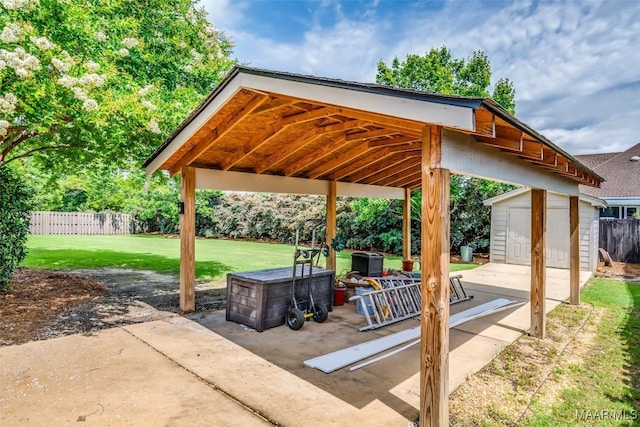 8460 Rockbridge Cir, Montgomery, AL 36116 - view of patio / terrace