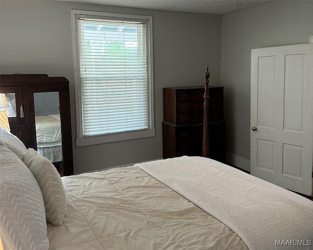 408 W Tuskeena St, Wetumpka, AL 36092 - view of bedroom
