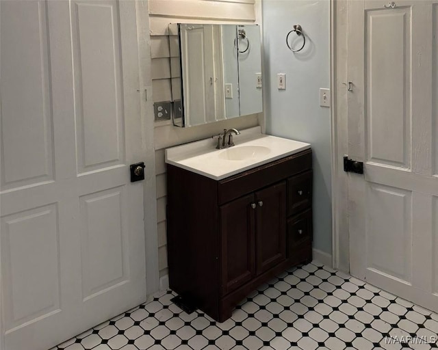 408 W Tuskeena St, Wetumpka, AL 36092 - bathroom with vanity