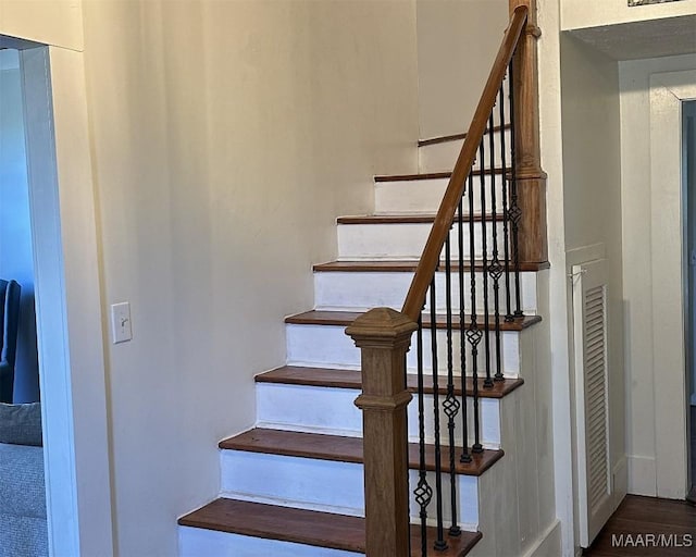 408 W Tuskeena St, Wetumpka, AL 36092 - stairs with wood finished floors