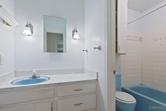 3158 Partridge Ln, Montgomery, AL 36111 - bathroom with vanity, toilet, and shower / bathtub combination
