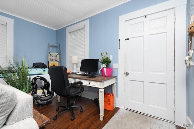 8099 County Road 59, Verbena, AL 36091 - office with wood finished floors and crown molding