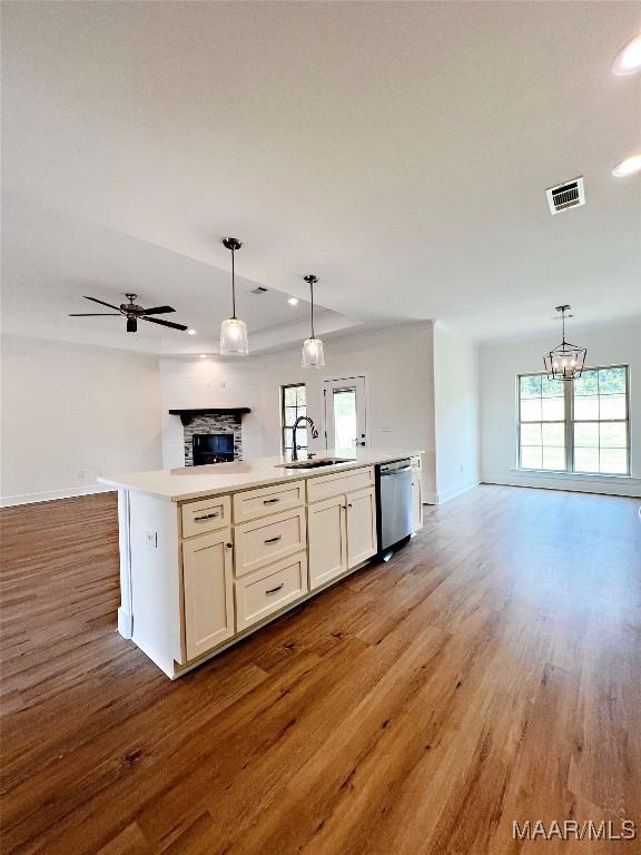 60 Serene Ln, Wetumpka, AL 36093 - kitchen with dishwasher, open floor plan, wood finished floors, recessed lighting, and a chandelier