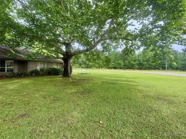 530 Palmquist Dr, Selma, AL 36701 - view of grassy yard