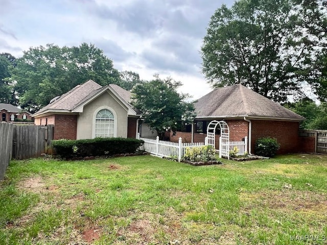 1915 Emerald Mountain Pkwy, Wetumpka, AL 36093 - single story home with brick siding and stucco siding