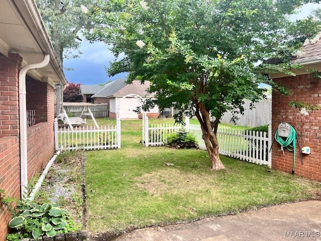 1915 Emerald Mountain Pkwy, Wetumpka, AL 36093 - view of yard