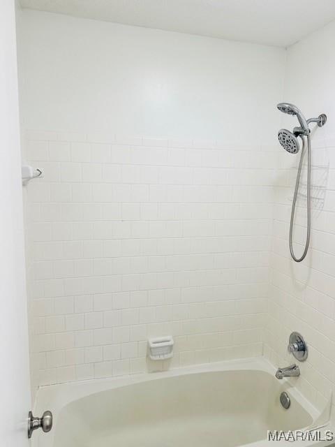 6118 Helga Pl, Montgomery, AL 36117 - bathroom featuring shower / washtub combination