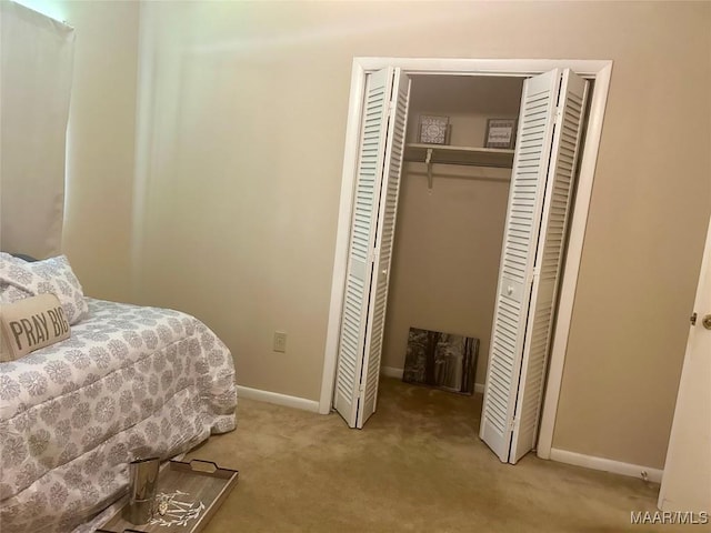108 Shawnee Dr, Wetumpka, AL 36092 - bedroom with carpet, a closet, and baseboards