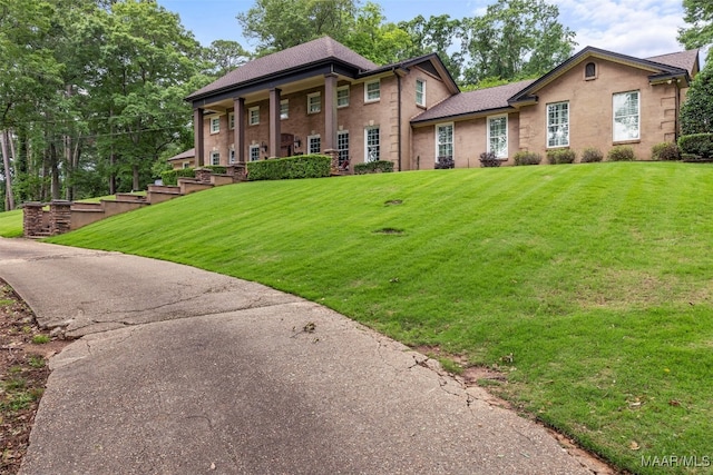161 Watson Cir, Montgomery, AL 36109 - view of front of home with a front lawn