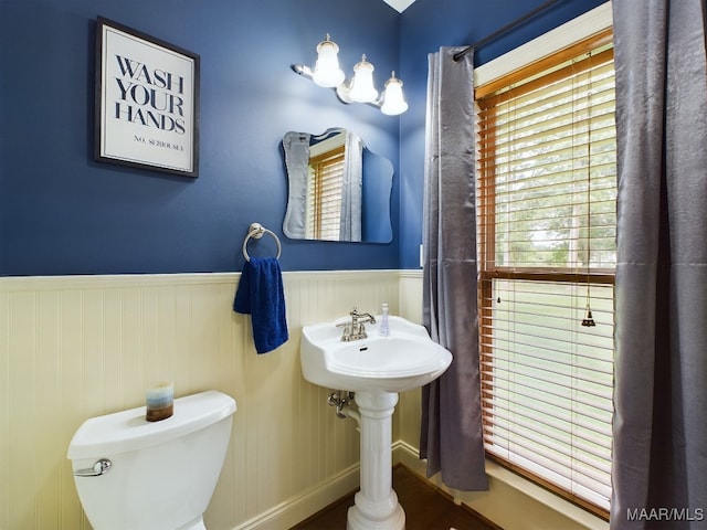 661 Blackberry Rd, Deatsville, AL 36022 - bathroom with wainscoting and toilet