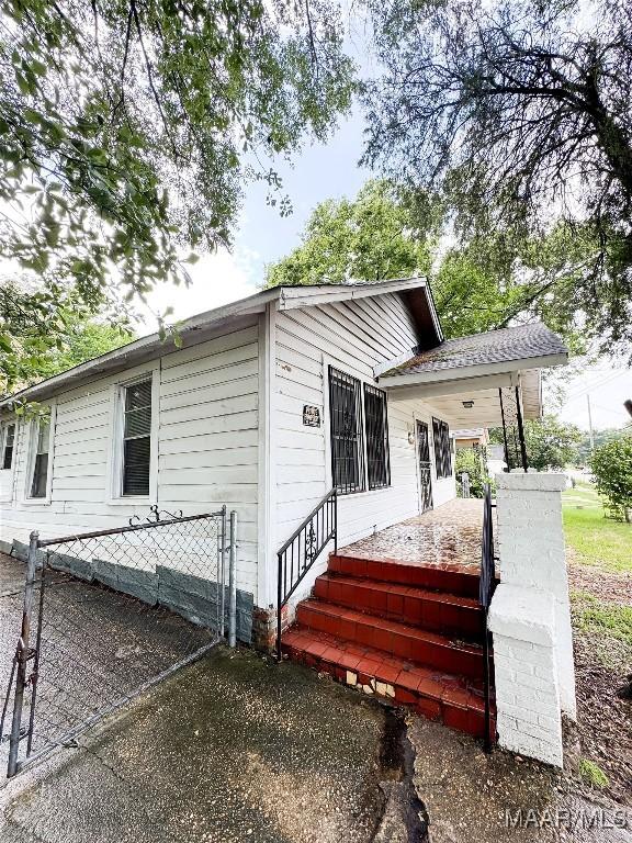 1422 S Holt St, Montgomery, AL 36108 - view of front of home