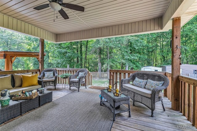 190 Sherwood Trl, Wetumpka, AL 36093 - deck featuring an outdoor hangout area and a ceiling fan