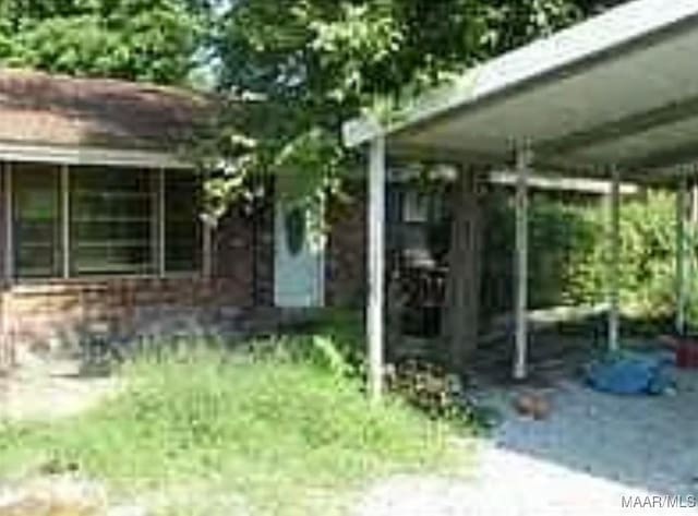 212 Perry Hill Rd, Montgomery, AL 36109 - view of yard
