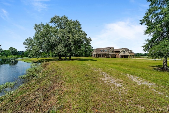 511 Mehearg Rd, Wetumpka, AL 36092 - view of grassy yard with a water view