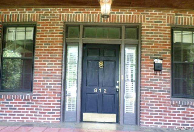 812 E Fairview Ave, Montgomery, AL 36106 - property entrance with brick siding