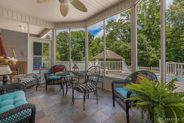 18490 US Highway 31st Rd, Clanton, AL 35045 - sunroom with a ceiling fan, plenty of natural light, and outdoor lounge area