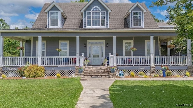 18490 US Highway 31st Rd, Clanton, AL 35045 - farmhouse inspired home featuring covered porch and a front lawn