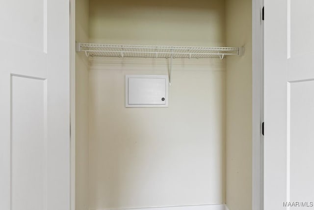 12 Crescent Ridge Ct, Deatsville, AL 36022 - view of laundry area