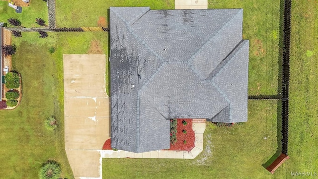 12 Crescent Ridge Ct, Deatsville, AL 36022 - aerial view of property and surrounding area