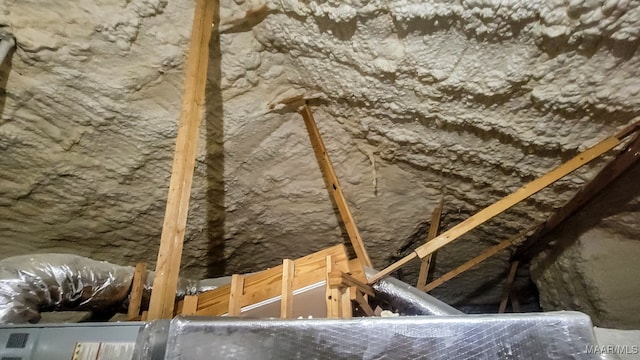 12 Crescent Ridge Ct, Deatsville, AL 36022 - view of attic