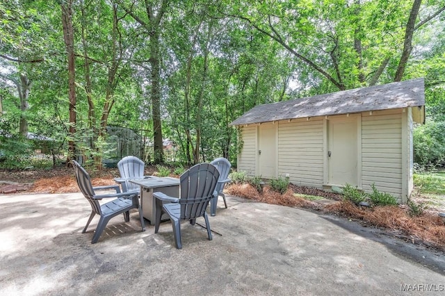 844 E Edgemont Ave, Montgomery, AL 36111 - view of patio / terrace featuring a storage shed