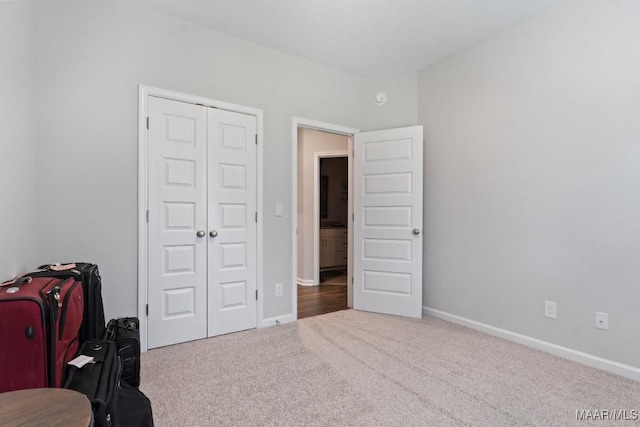 904 Hedgefield Way, Prattville, AL 36066 - carpeted bedroom featuring a closet and baseboards