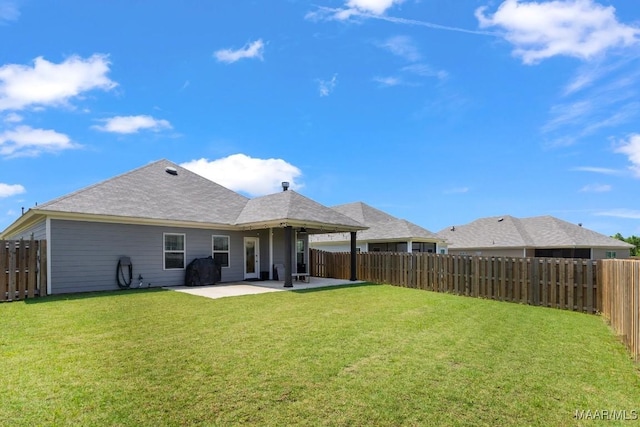 904 Hedgefield Way, Prattville, AL 36066 - rear view of house with a patio area and a fenced backyard