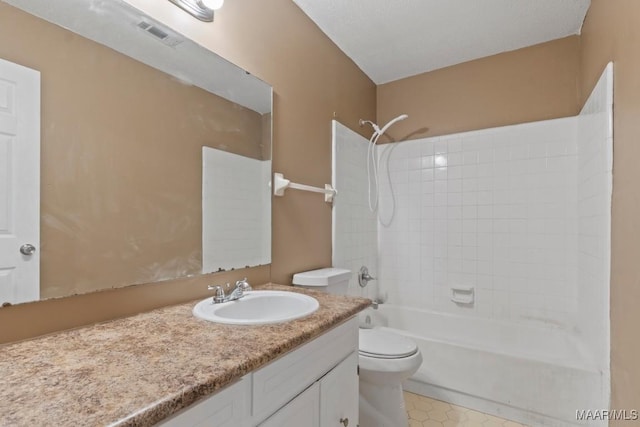 508 Ridgewood Ln, Montgomery, AL 36109 - bathroom with vanity, washtub / shower combination, and tile patterned flooring