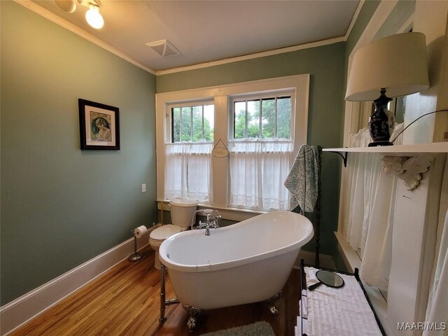1928 Winona Ave, Montgomery, AL 36107 - full bath with a freestanding bath, wood finished floors, and crown molding