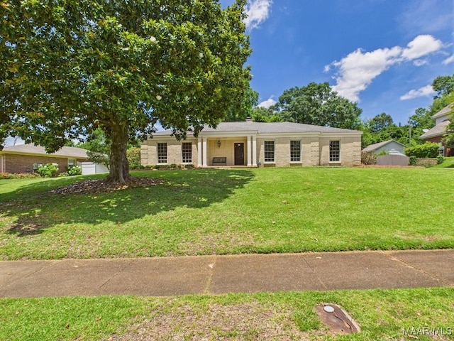 327 County Downs Rd, Montgomery, AL 36109 - view of front of property with a front yard