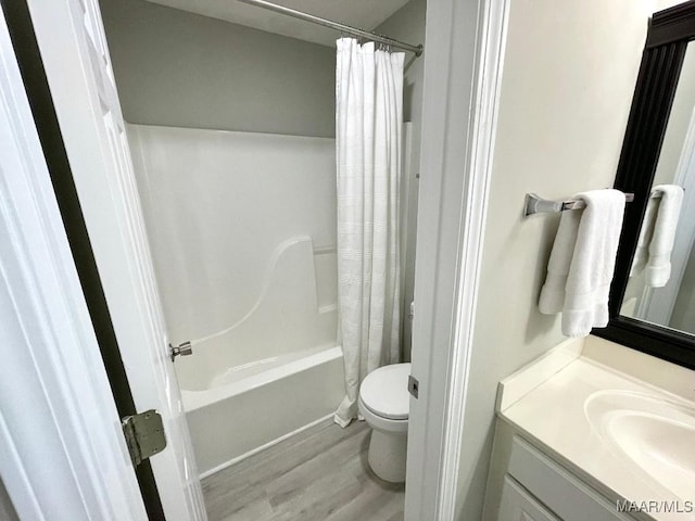 2495 Chancellor Ridge Rd, Prattville, AL 36066 - full bathroom with vanity, shower / bath combo, and wood finished floors
