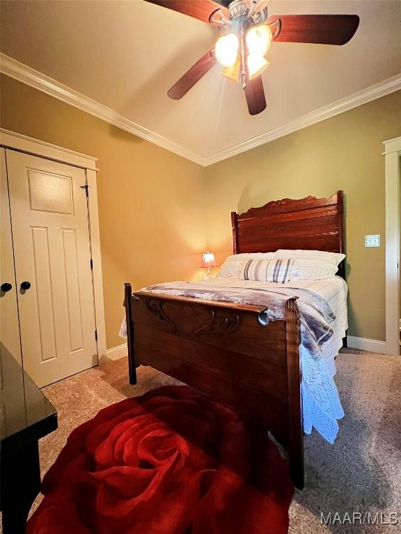 309 Southern Hills Dr, Wetumpka, AL 36093 - bedroom featuring carpet floors, crown molding, and ceiling fan