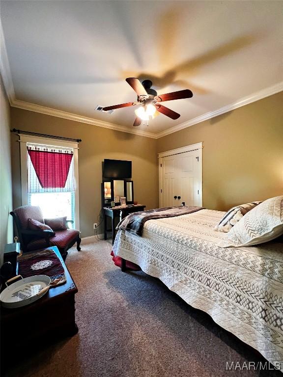 309 Southern Hills Dr, Wetumpka, AL 36093 - bedroom with carpet floors, ornamental molding, and ceiling fan