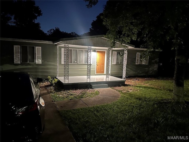 705 Mastin Lake Rd NW, Huntsville, AL 35811 - view of front of home featuring a yard