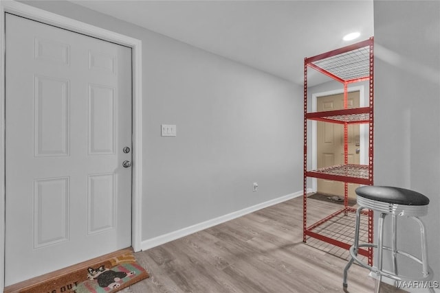 113 Duck Cv, Elmore, AL 36025 - foyer featuring baseboards and wood finished floors