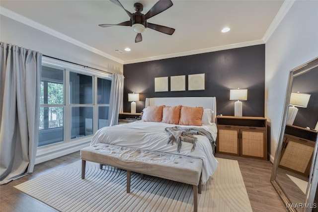 529 Hickory Dr, Wetumpka, AL 36092 - bedroom with wood finished floors, crown molding, recessed lighting, and ceiling fan