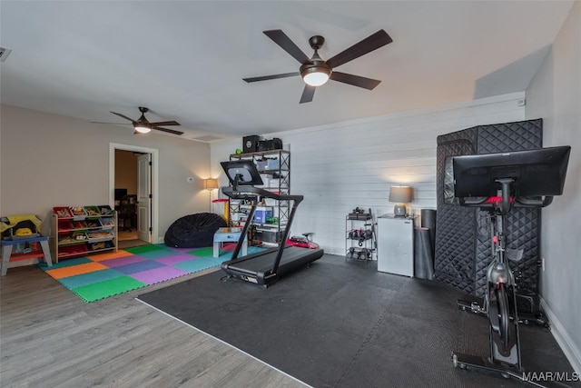 529 Hickory Dr, Wetumpka, AL 36092 - workout area with ceiling fan and wood finished floors