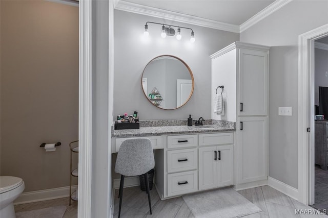 529 Hickory Dr, Wetumpka, AL 36092 - bathroom featuring vanity and crown molding